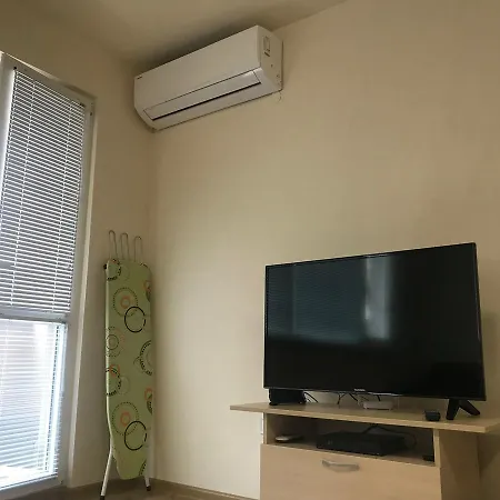 Lalena Flat شقة *